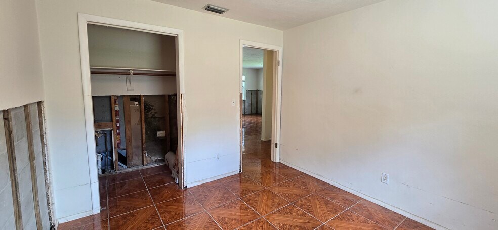 More Photos Of 3404 Dahlia Pl, Largo Apartments For Sale