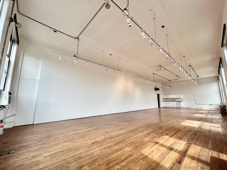 More Photos Of 51-55 Nassau Ave, Brooklyn Loft Creative Space For Lease