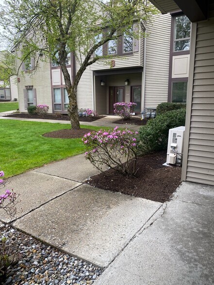 More Photos Of 150 River Rd, Montville Unknown For Lease