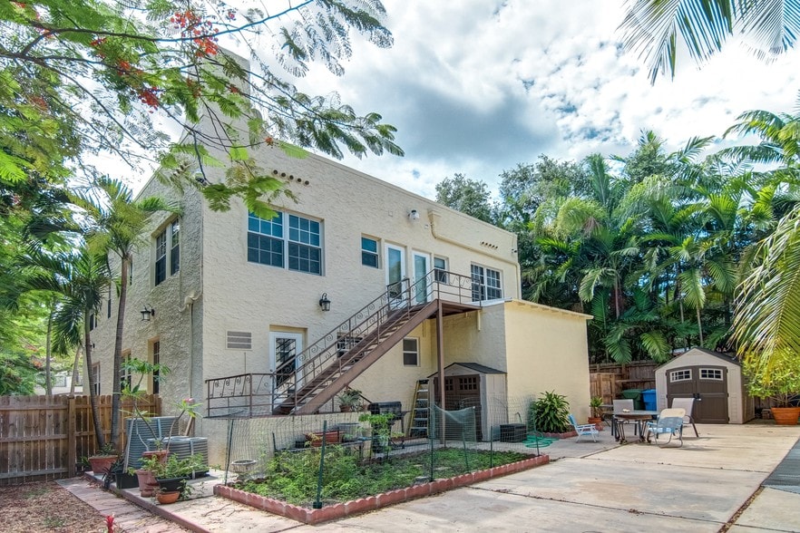 More Photos Of 2630 Natoma St, Coconut Grove Apartments For Sale