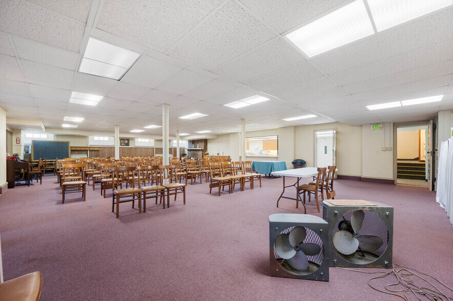 More Photos Of 418 W Adams St, Muncie Religious Facility For Sale