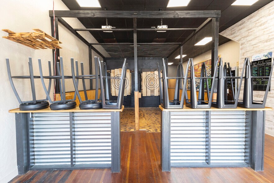 More Photos Of 535 W Reed St, Moberly General Retail For Sale