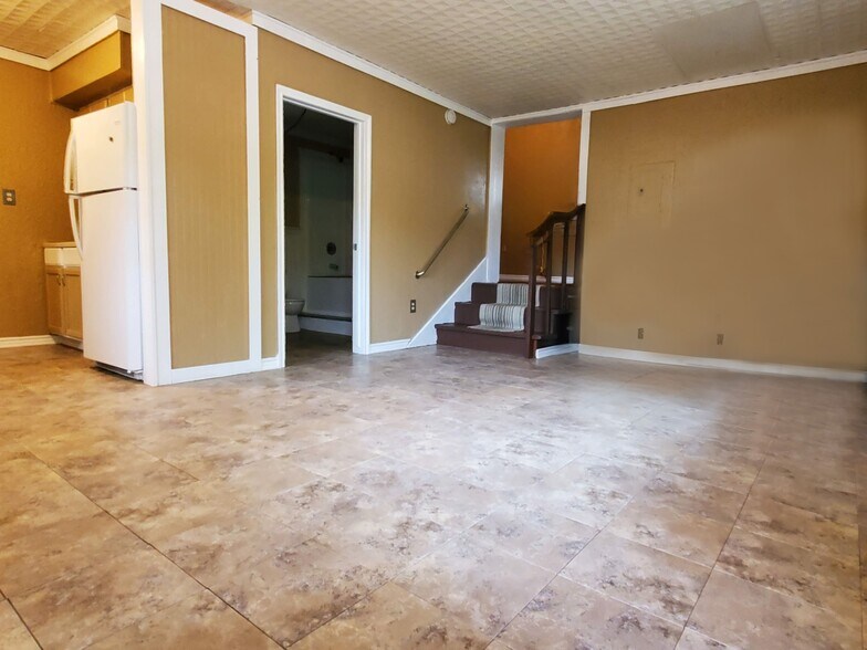 More Photos Of 138 Grey Moss Ct, Ingram Apartments For Sale