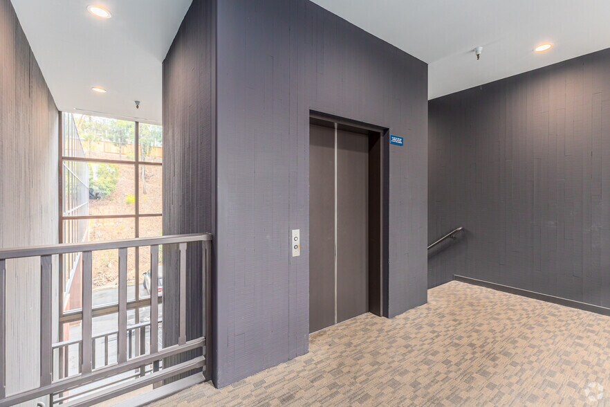 More Photos Of 191 Calle Magdalena, Encinitas Office For Lease