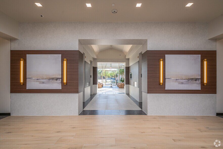 More Photos Of 2525 Bay Area Blvd, Houston Unknown For Lease