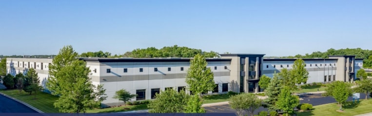 More Photos Of 4659-4859 W Basswood Dr, Franklin Distribution For Lease