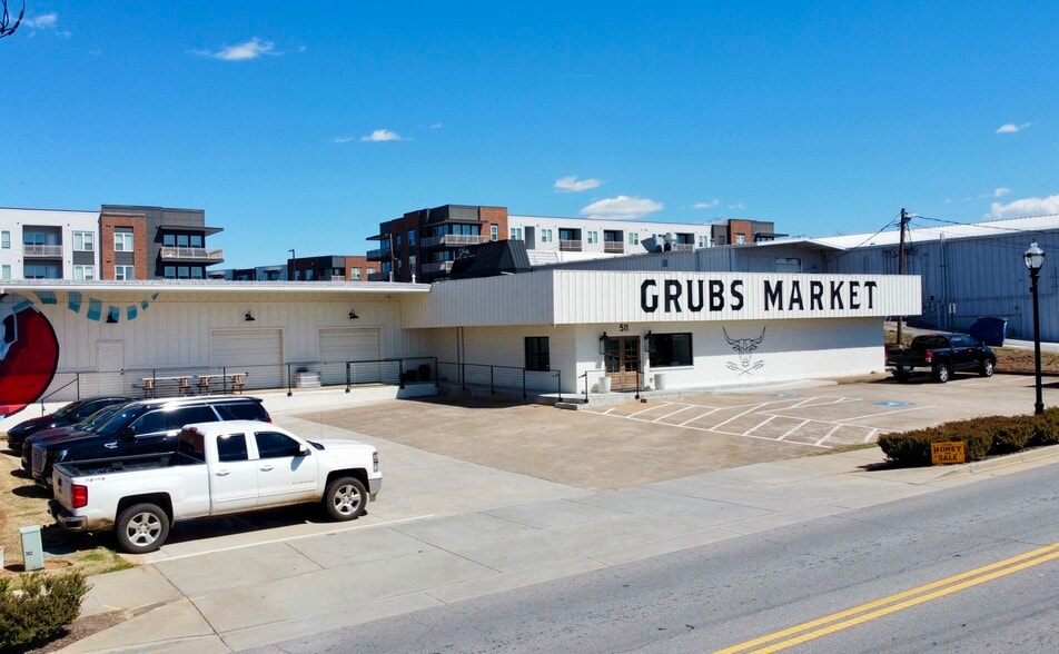 Primary Photo Of 511 Main St SW, Gainesville General Retail For Sale