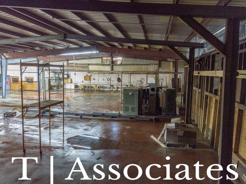 More Photos Of 119 Oldham St, Houston Warehouse For Sale