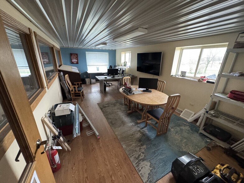 More Photos Of 4070 E Brigham Rd, Blue Mounds Office For Sale