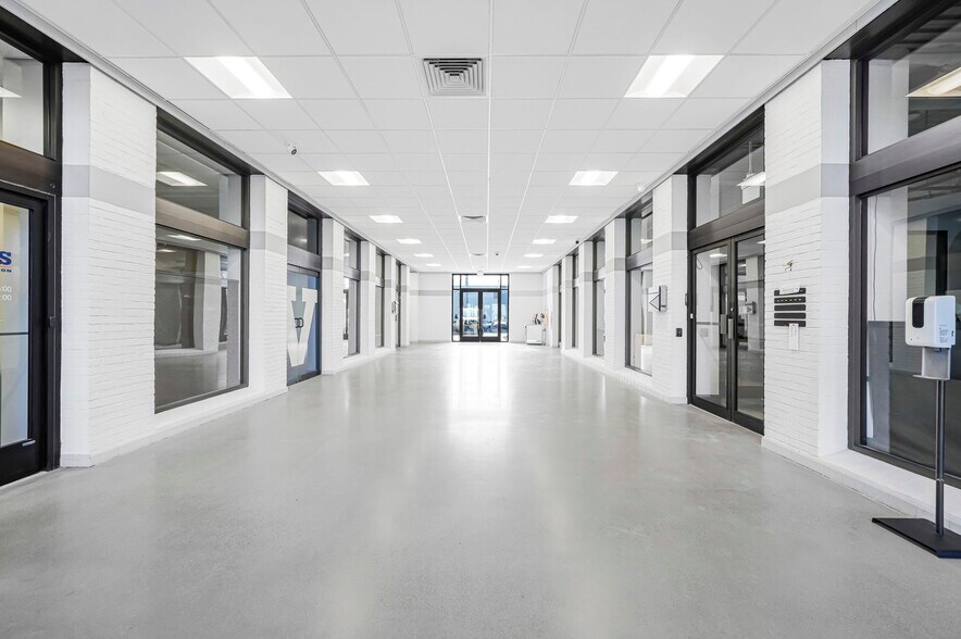 More Photos Of 1 Lethbridge Plz, Mahwah Office For Lease