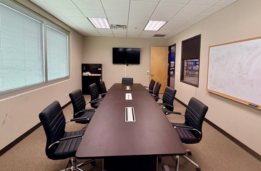 More Photos Of 1706 E New Hope Dr, Cedar Park Office For Lease