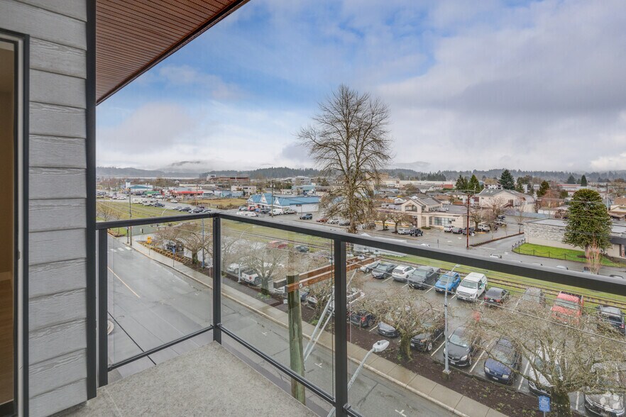 More Photos Of 107 Evans St, Duncan Apartments For Sale