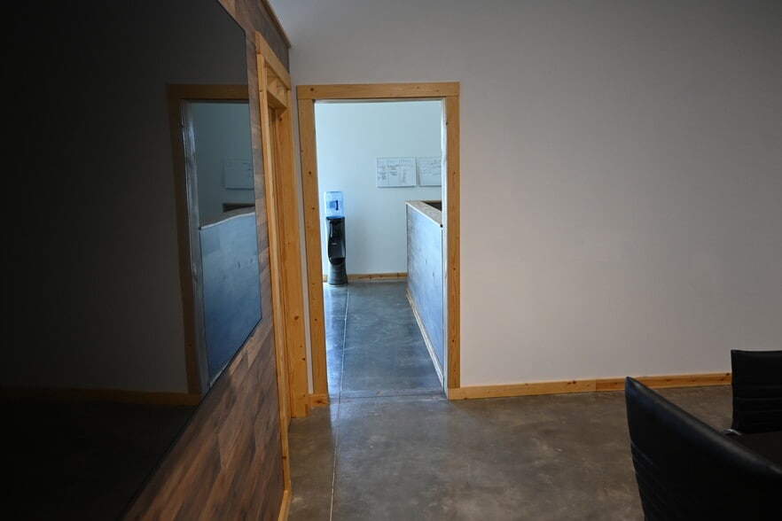 More Photos Of 3370 Rouse Rd, Orlando Storefront For Sale