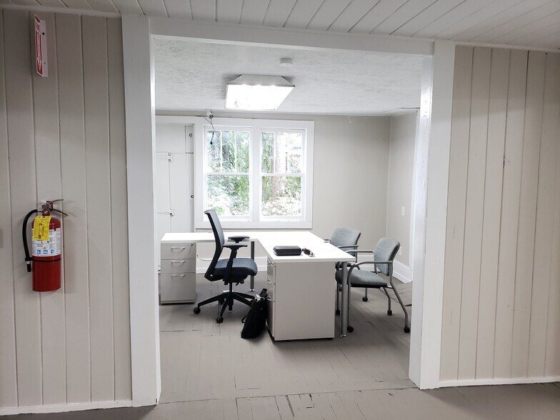 More Photos Of 216 E Memorial Dr, Dallas Storefront Retail Office For Sale