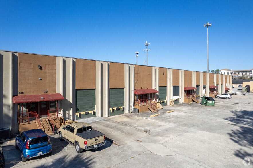 Primary Photo Of 8286 Western Way Cir, Jacksonville Distribution For Lease