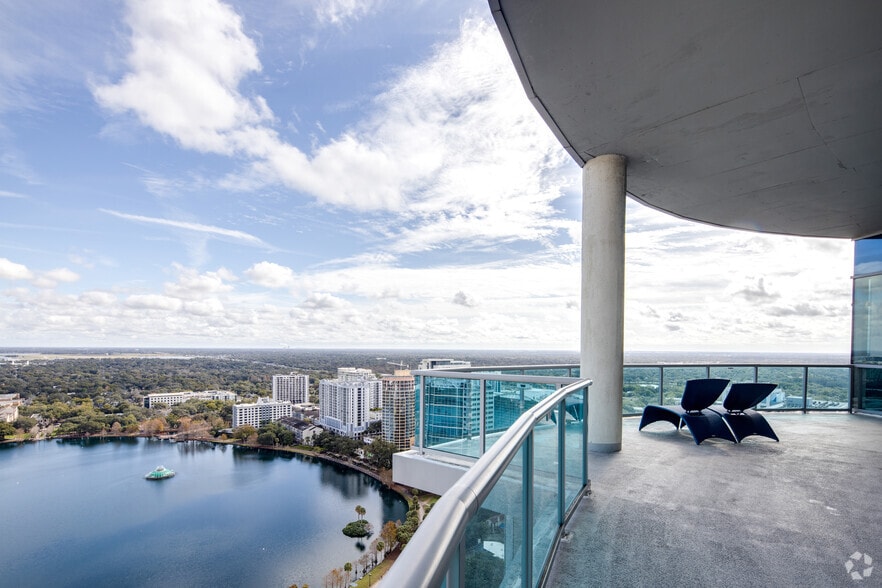 More Photos Of 111 N Magnolia Ave, Orlando Office For Lease