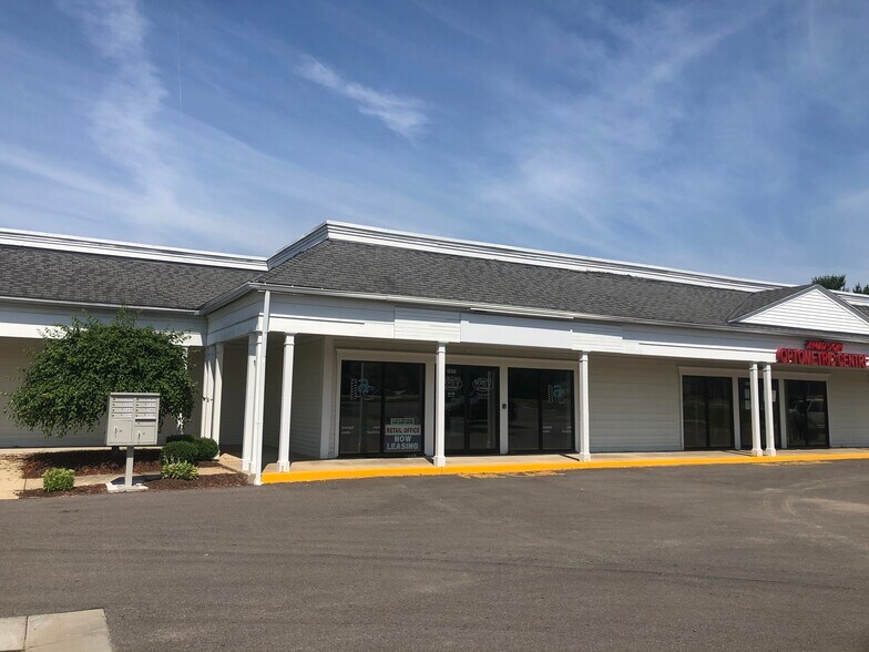 More Photos Of 5830-5860 Darrow Rd, Hudson Freestanding For Lease