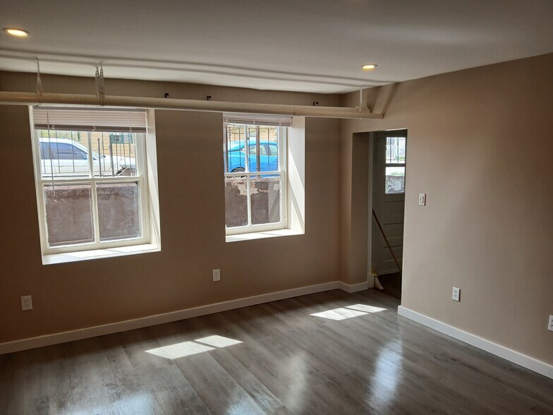 More Photos Of 701 N Montana Ave, Miles City Apartments For Sale