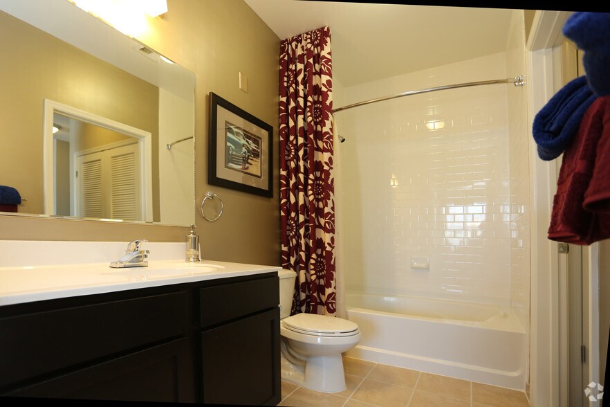 More Photos Of 2300 Washington Pl NE, Washington Apartments For Lease