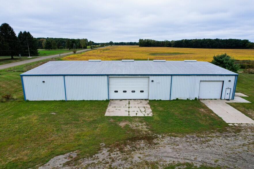 More Photos Of 6924 Peck Rd, Eaton Rapids Industrial For Sale
