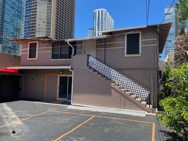 More Photos Of 961 Kawaiahao St, Honolulu Restaurant For Lease