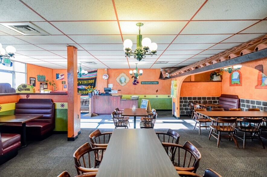 More Photos Of 819 Main St, Caldwell Restaurant For Sale