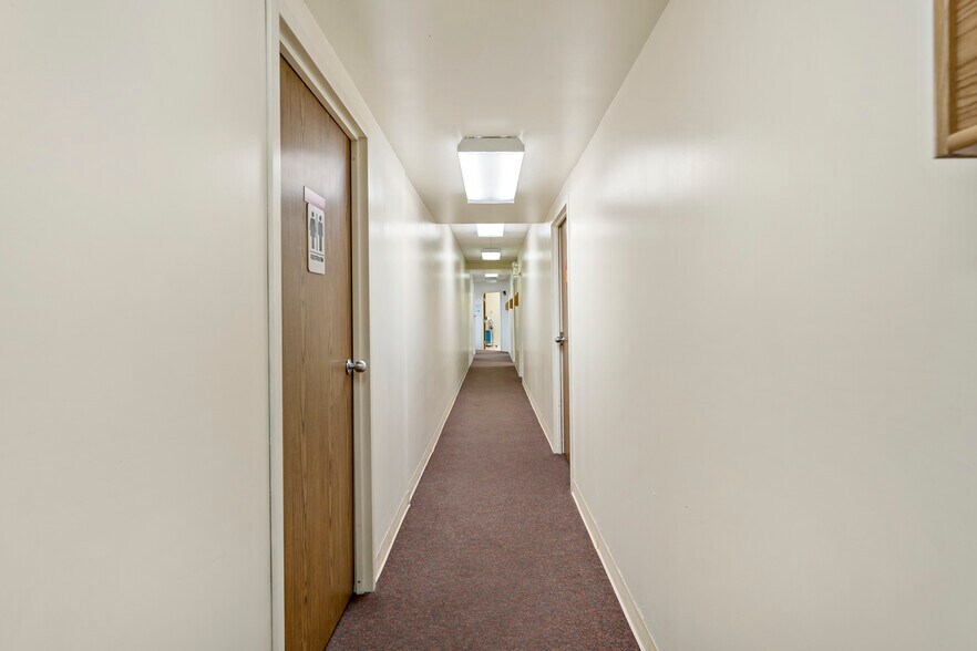 More Photos Of 7125 Saltsburg Rd, Pittsburgh Medical For Sale