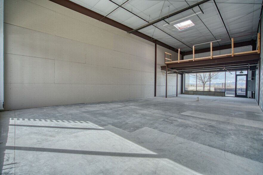 More Photos Of 11411 Business Park Cir, Firestone Showroom For Sale