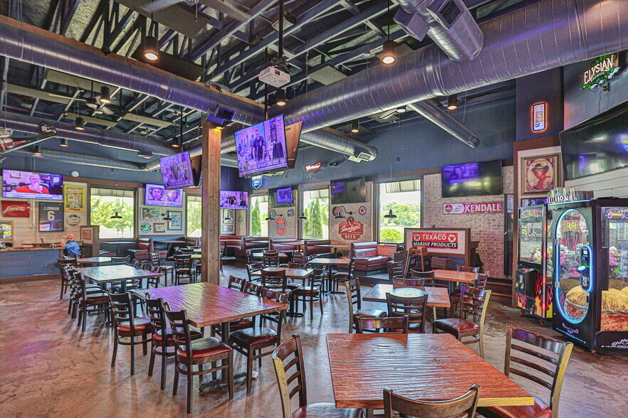 More Photos Of 3040 Capps Way, Opelika Restaurant For Sale