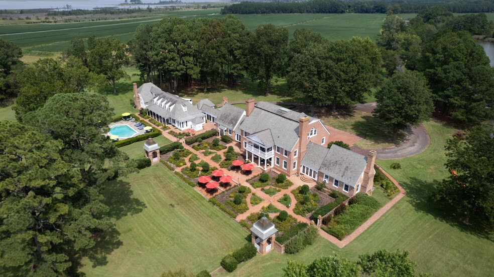 More Photos Of 27999 Coulbourn Creek Rd, Marion Station Hotel For Sale