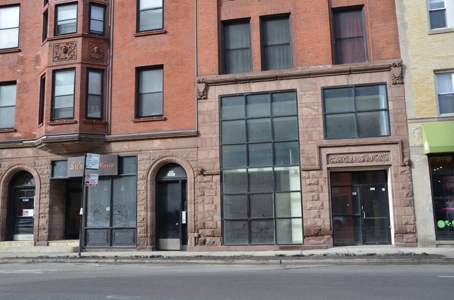 More Photos Of 2300 N Clark St, Chicago Apartments For Lease