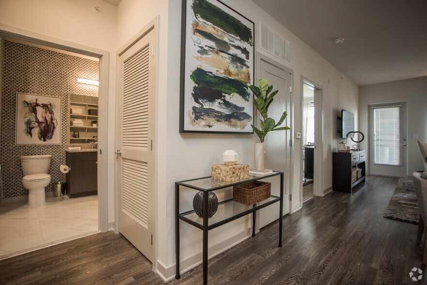 More Photos Of 8010 Gramercy Blvd, Rockville Apartments For Lease