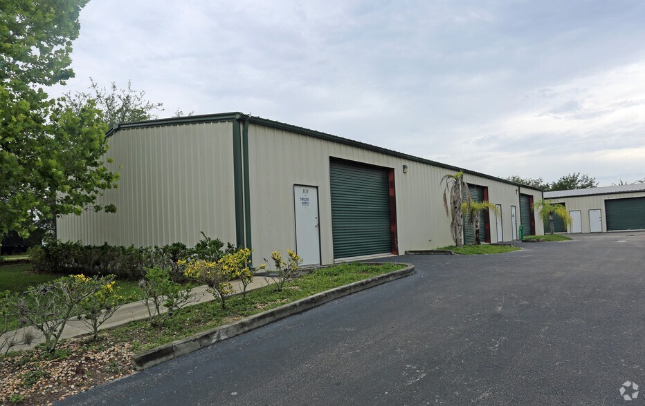 Primary Photo Of 403 Integrated Ct, DeBary Warehouse For Lease