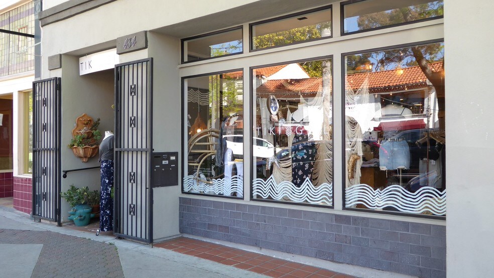 More Photos Of 434 E Main St, Ventura Storefront For Lease
