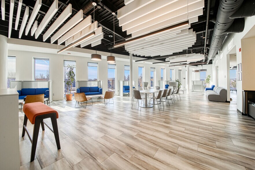 More Photos Of 7171 Rue Frederick-Banting, Saint-Laurent Medical For Lease