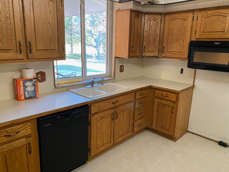 More Photos Of 32500 Palmer Rd, Westland Religious Facility For Sale