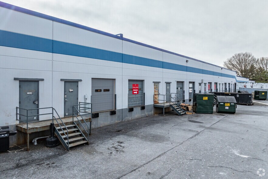 More Photos Of 9130 Red Branch Rd, Columbia Flex For Lease