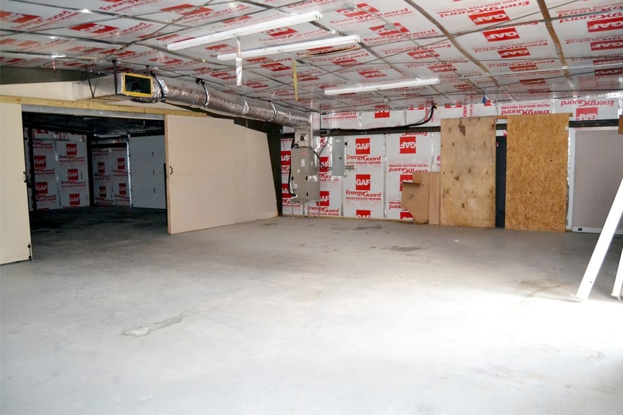 More Photos Of 6603 Industrial Ave, Port Richey Warehouse For Lease