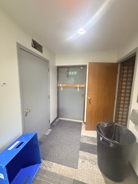 More Photos Of 1440-1466 Bethel Rd, Columbus General Retail For Sale