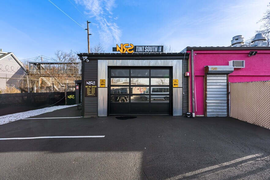 More Photos Of 6833 Amboy Rd, Staten Island Storefront For Sale