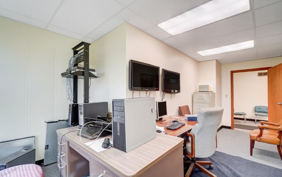 More Photos Of 5125 N Dixie Dr, Dayton Medical For Lease