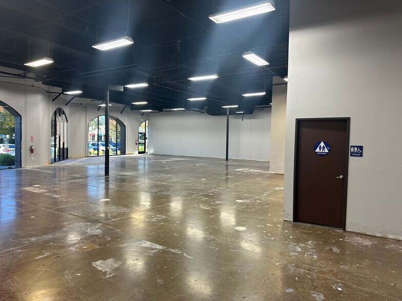 Primary Photo Of 10910 Olson Dr, Rancho Cordova General Retail For Lease