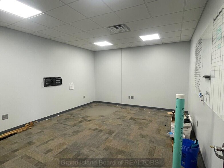 More Photos Of 4586 Gold Core Rd, Grand Island Light Manufacturing For Lease