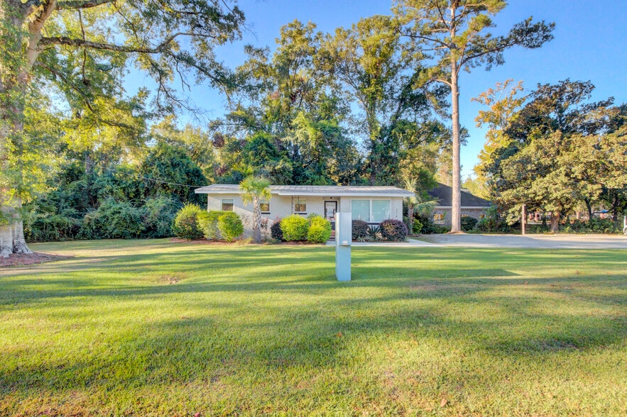 More Photos Of 314 W 4th North St, Summerville Medical For Sale