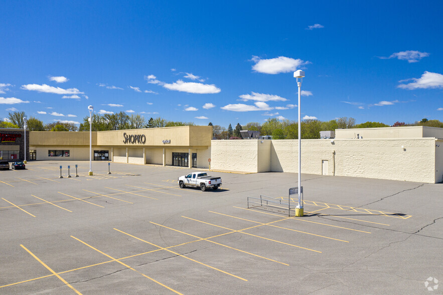 Primary Photo Of 1306 N Central Ave, Marshfield Storefront For Lease