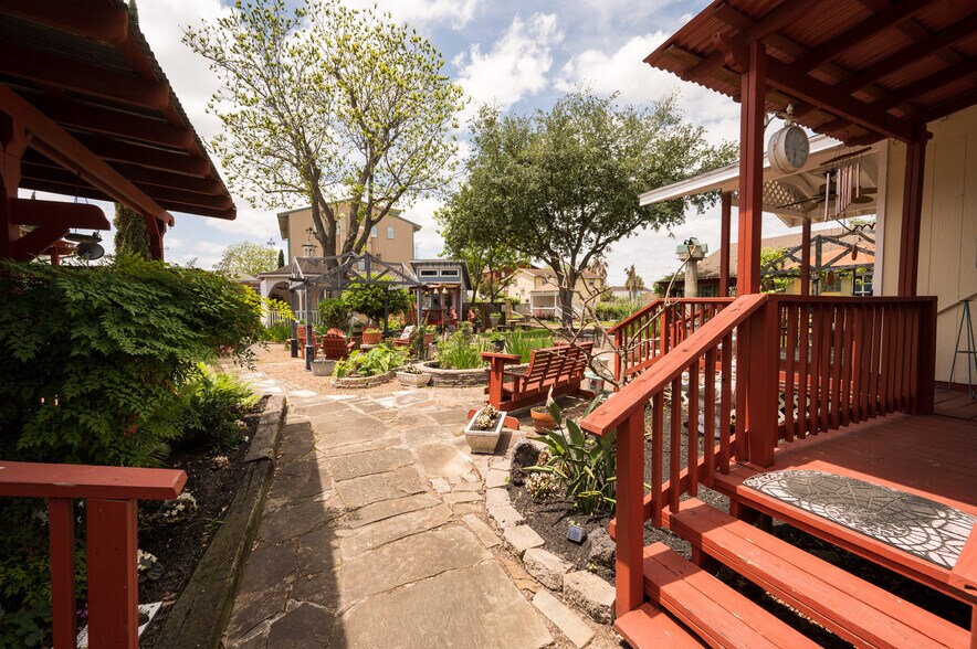 More Photos Of 706 Bradford Ave, Kemah Land For Sale