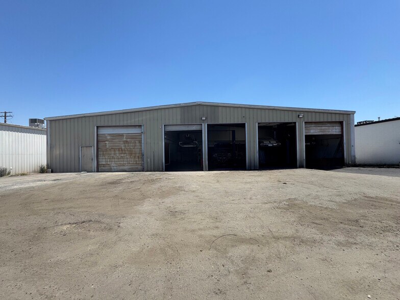 More Photos Of 505 N Burke St, Visalia Freestanding For Sale