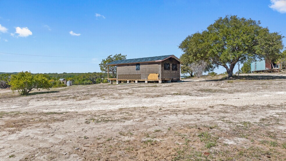 More Photos Of 8662 US 281 hwy, Blanco Land For Sale