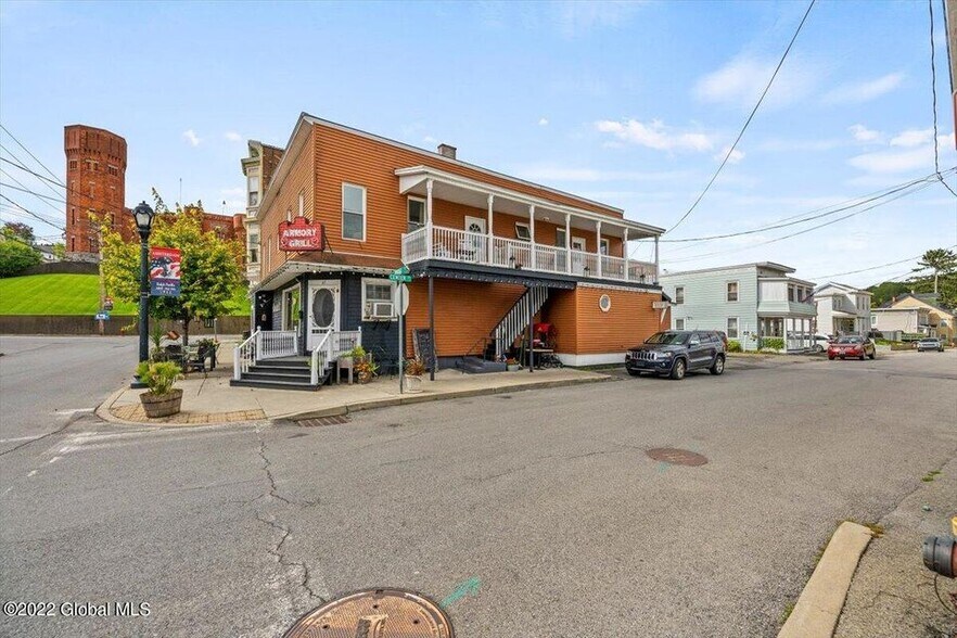 Primary Photo Of 67 Bridge St, Amsterdam Restaurant For Sale