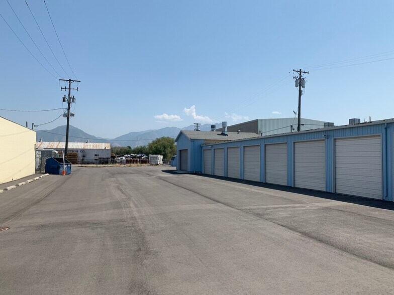 More Photos Of 3403 S 300 W, Salt Lake City Service For Lease